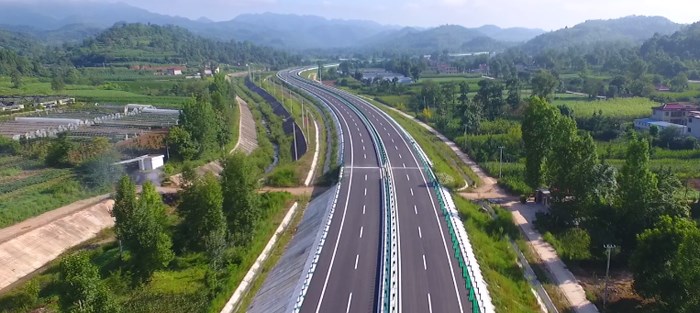 甘肃首条PPP公路项目两徽高速通车试运营