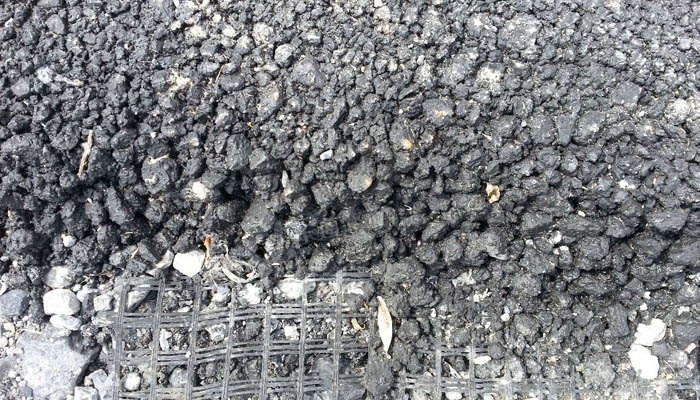 精华：水泥稳定碎石早期裂缝综合处治方案